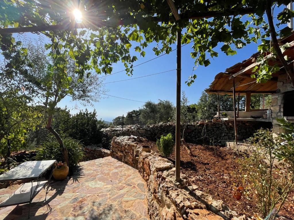 Find Your Peace In A Traditional Country House!! Láyia エクステリア 写真
