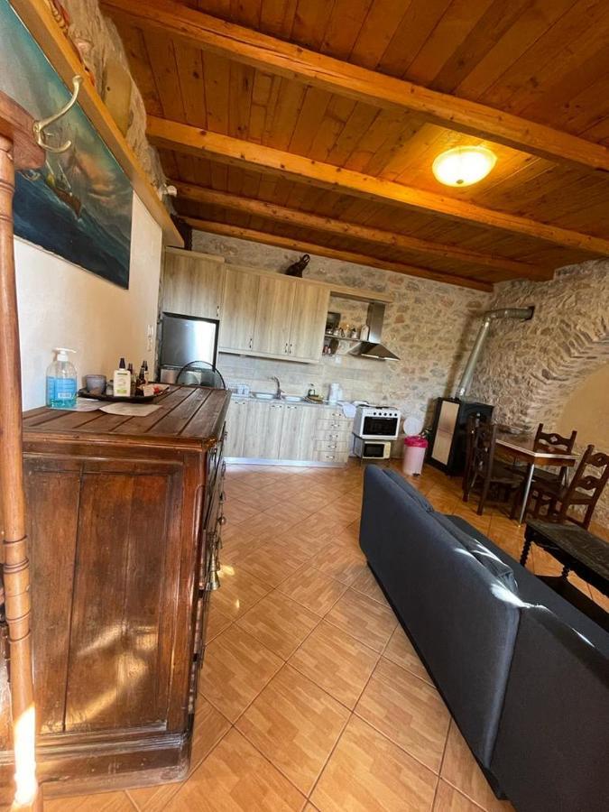 Find Your Peace In A Traditional Country House!! Láyia エクステリア 写真