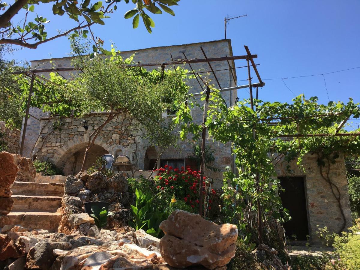 Find Your Peace In A Traditional Country House!! Láyia エクステリア 写真