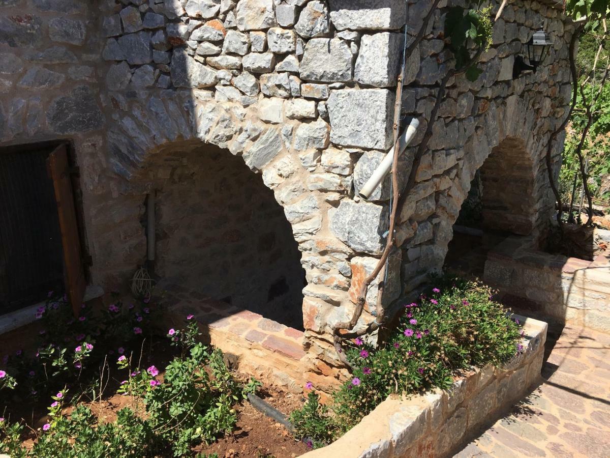 Find Your Peace In A Traditional Country House!! Láyia エクステリア 写真
